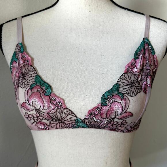 NWOT Pink Lace Floral Embroidery 3 Piece Lingerie Set Womens Sz S Sheer Bralette - Picture 4 of 10